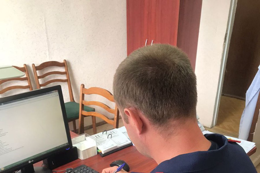 В Новочебоксарске сотрудник исправительной колонии подозревается в получении взятки от осужденного и превышении должностных полномочий