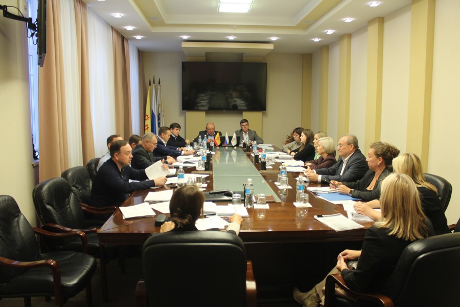 Состоялось рабочее совещание с депутатами по рассмотрению отчетов Контрольно-счетной палаты Чувашской Республики