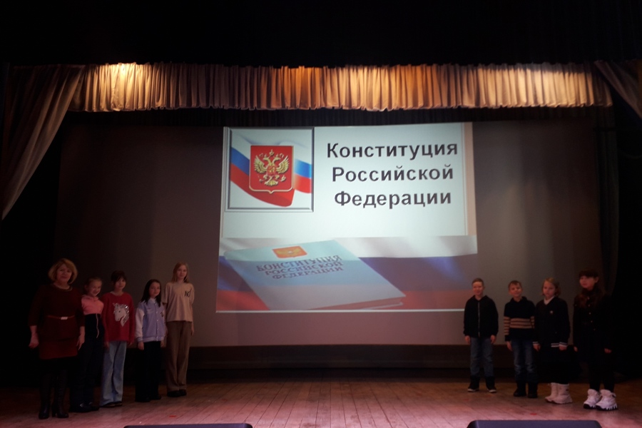 В Центре развития культуры прошел информационный час для детей «Я гражданин России»
