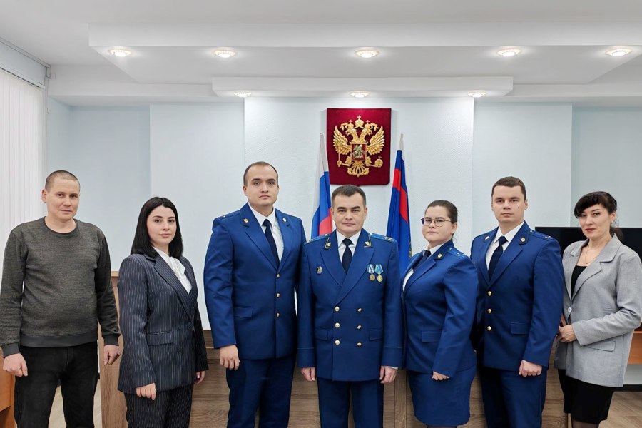 Поздравление главы Козловского муниципального округа Алексея Людкова с Днём работника прокуратуры Российской Федерации