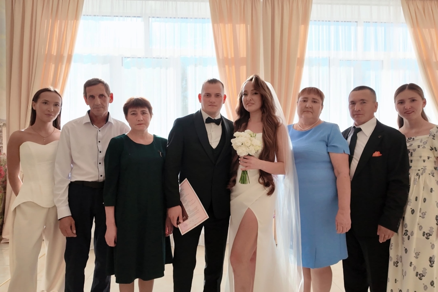 В День Правительства Чувашской Республики в ЗАГС Московского района Чебоксар зарегистрировали 500-ю пару