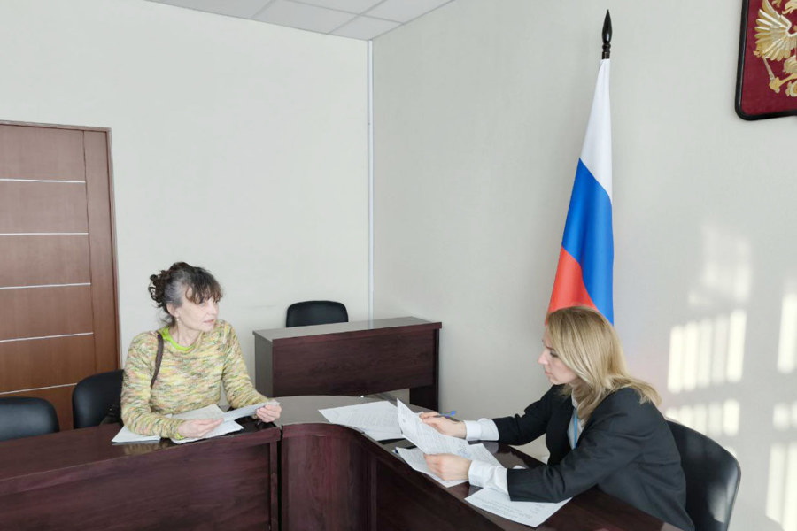 Екатерина Карпеева провела прием граждан на площадке приемной Президента России
