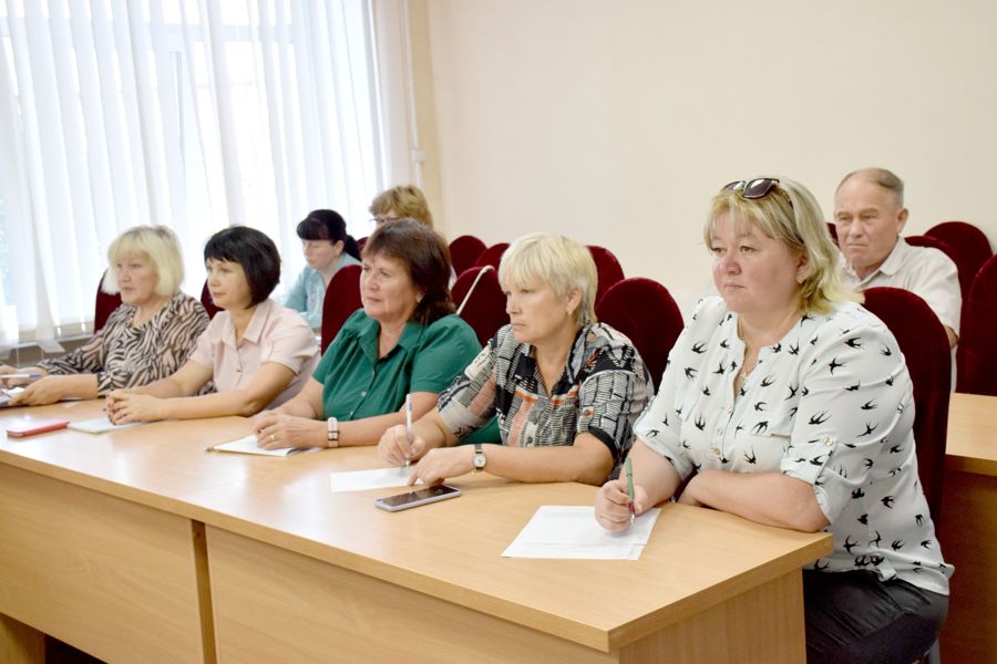 Антитеррористическую защищенность школ в период проведения Дня знаний обсудили в Красночетайском округе