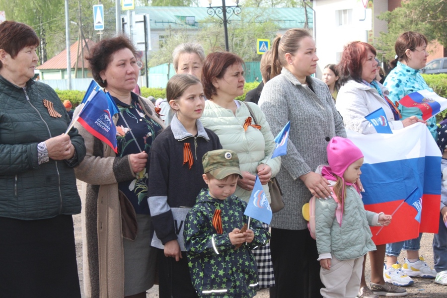 В Урмарах состоялся праздничный концерт, посвященный празднику Весны и Труда