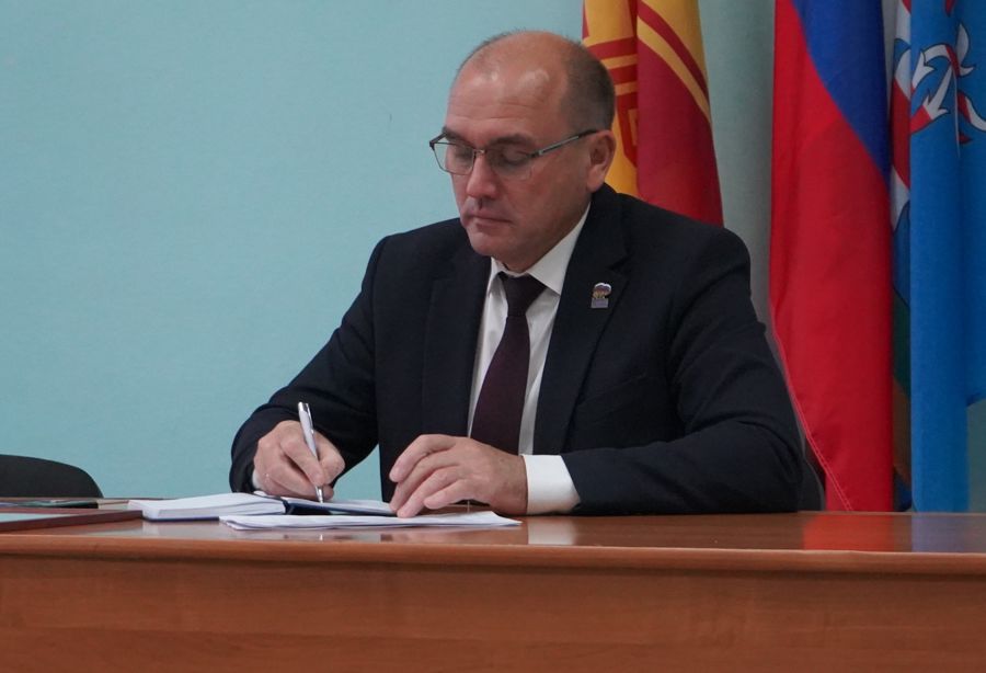 Глава Мариинско‑Посадского округа Владимир Петров провёл рабочее совещание: ключевые события