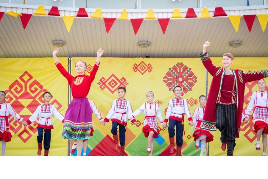 Глава администрации города Новочебоксарска Дмитрий Пулатов рассказал о праздновании Дня Республики в Новочебоксарске