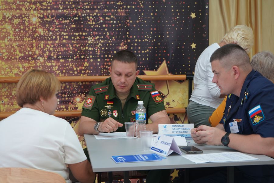 Под эгидой проекта «Шаг в мирную жизнь» в Мариинско-Посадском округе прошел прием граждан
