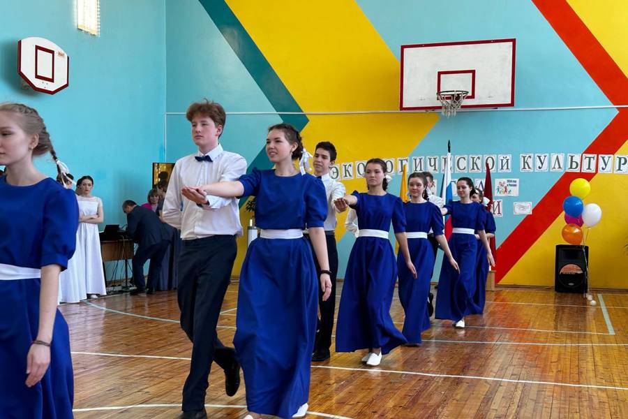 «В ритме вальса – 2024» кружились учащиеся общеобразовательных школ Янтиковского муниципального округа