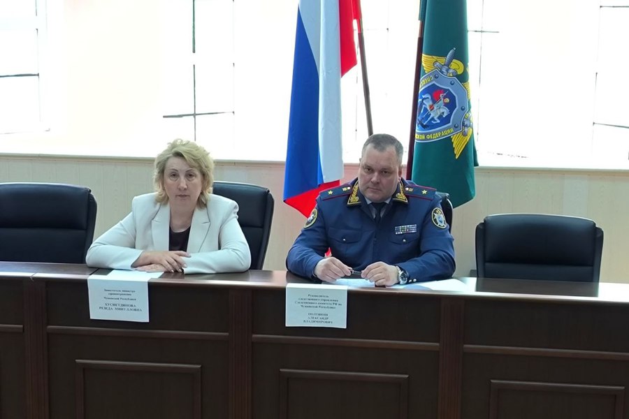 Руководитель СУ СКР по Чувашии Александр Владимирович Полтинин провел личный прием граждан по вопросам соблюдения законодательства в сфере здравоохранения