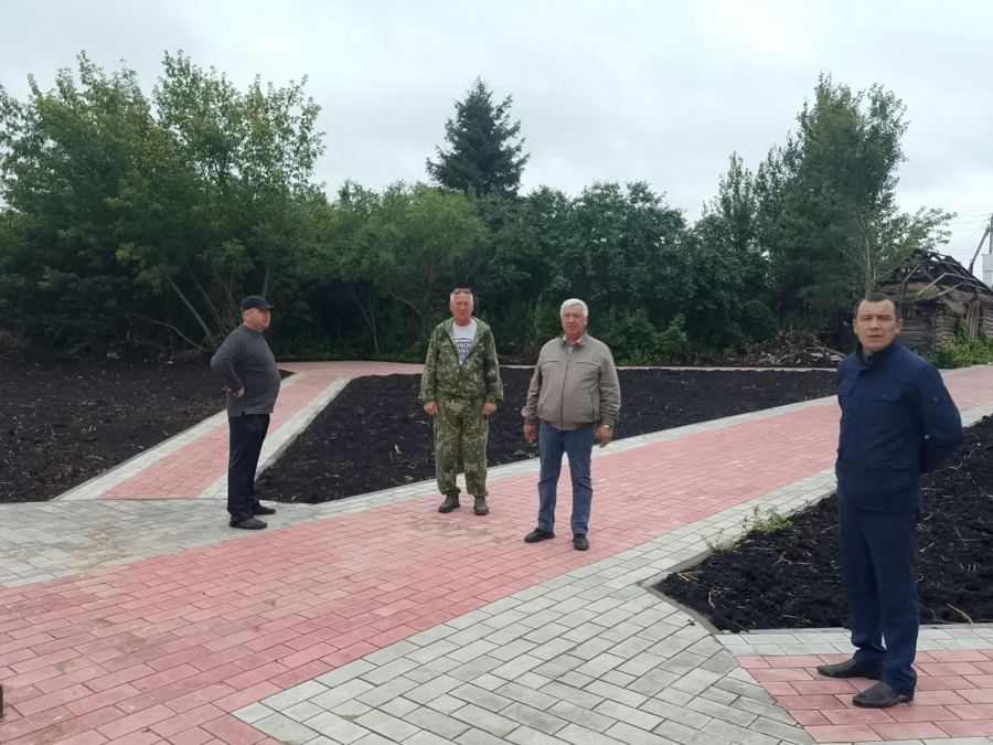 Оценка реализации социально значимых проектов: ВРИП главы Шемуршинского округа Александр Сатеев провёл серию инспекционных поездок
