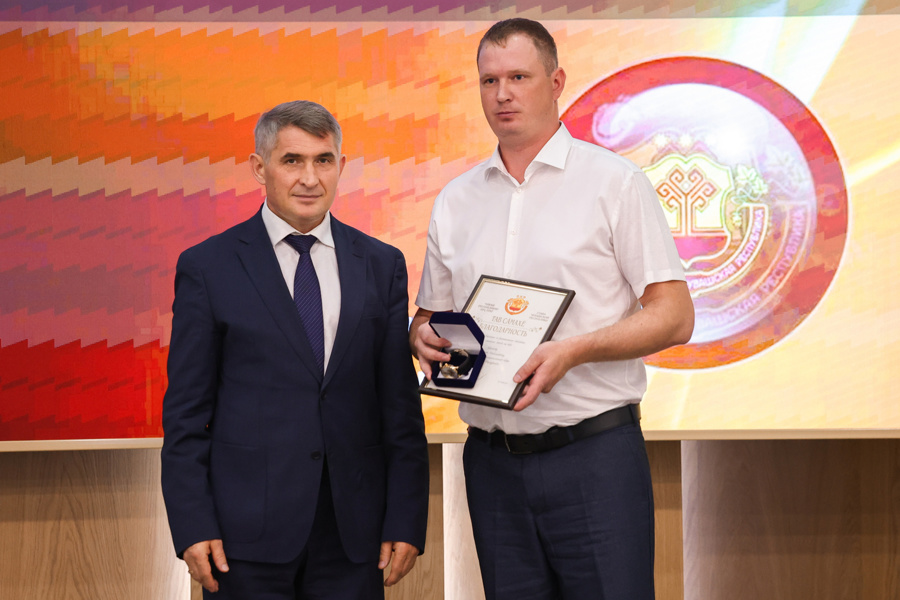Герой из Алатыря: Глава Чувашии поблагодарил Дмитрия Попкова за спасение детей на реке