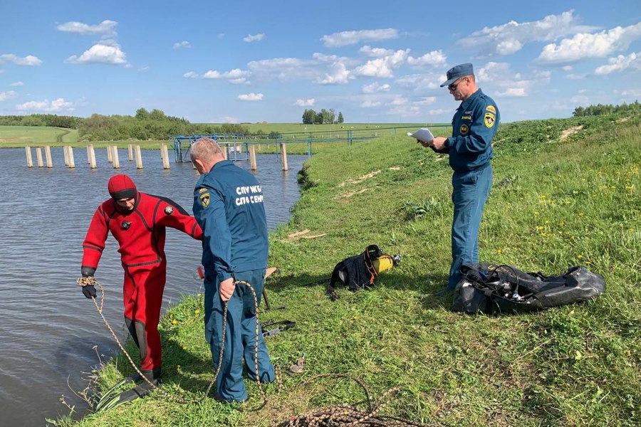 Водолазы проводят обследование водоемов на территории Яльчикского муниципального округа