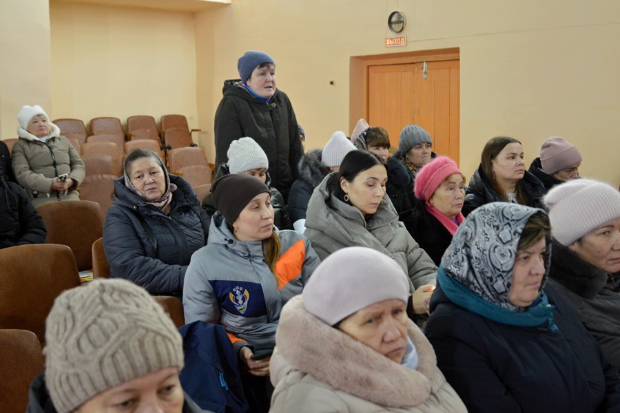 Олег Ломоносов встретился с жителями населенных пунктов Турмышского сельского поселения