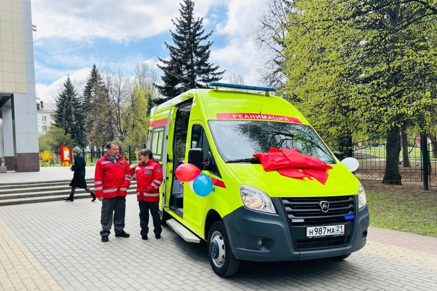 Благодаря поддержке Главы Чувашии Олега Николаева автопарк скорой помощи пополнился 4 новыми автомобилями