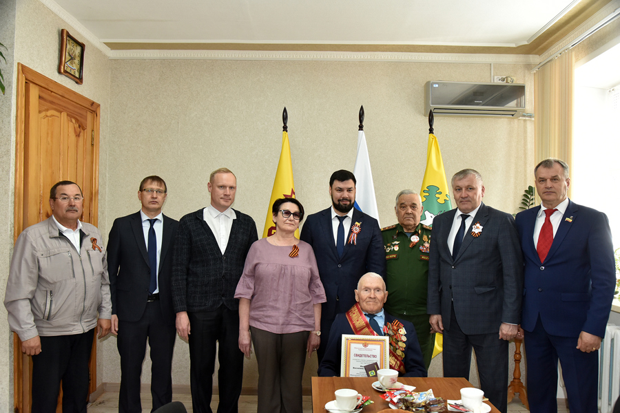 Ветеран Великой Отечественной войны 1941-1945 гг. Василий Иванович Иванов награжден званием «Почётный гражданин Ибресинского муниципального округа»