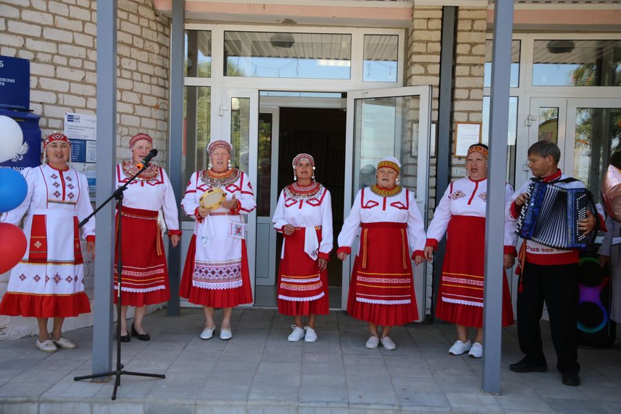 В деревне Тюмерево торжественно открыли обновлённый Дом культуры