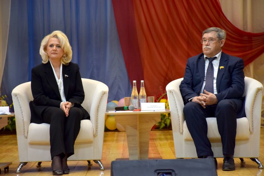 Алла Салаева выступила с отчетом об исполнении Народной программы «Есть результат»