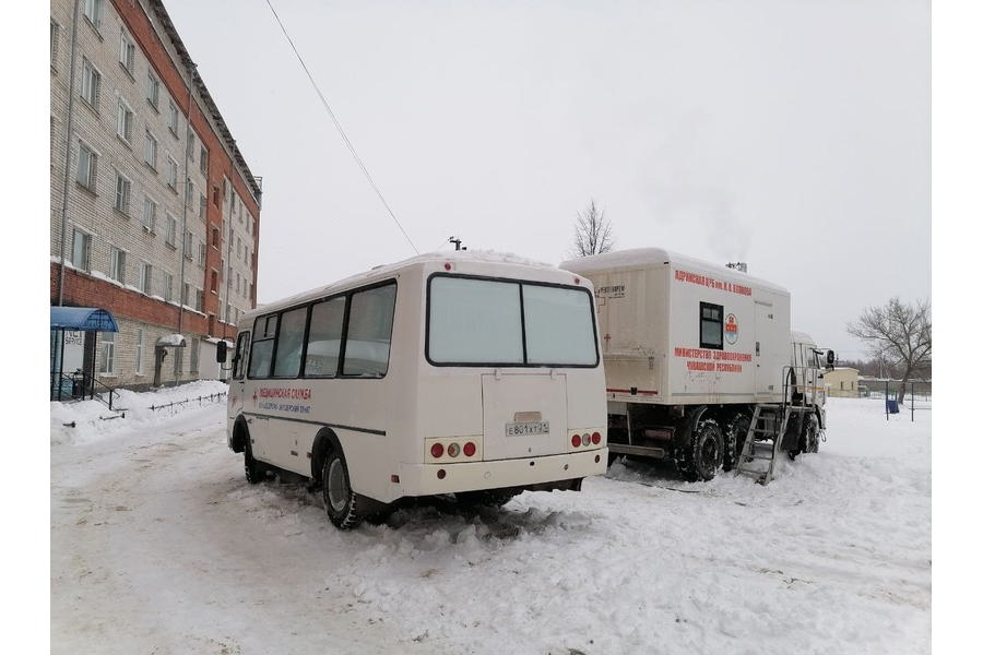 В выходной день жители Ядрина прошли обследование в мобильных медицинских комплексах