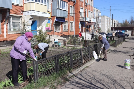 В Алатыре стартовал двухмесячник по санитарно-экологической уборке территории города Алатыря