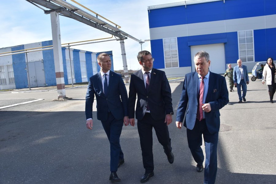 Сегодня в рамках региональной недели город Шумерлю посетил Сенатор Российской Федерации Николай Владимиров.