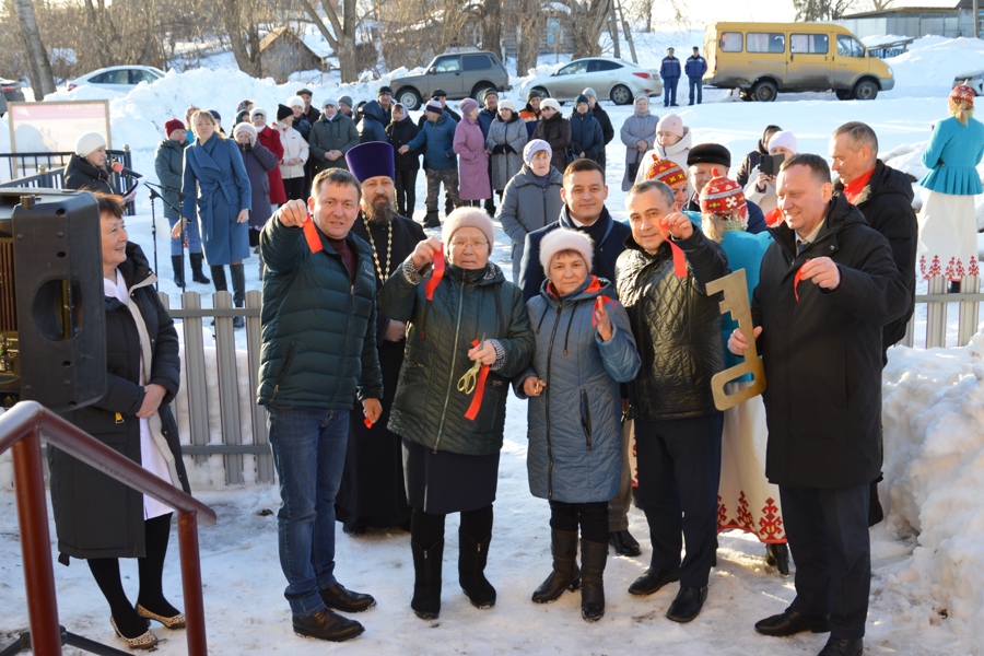 В двух селах Янтиковского муниципального округа открыли новый ФАП и врачебную амбулаторию