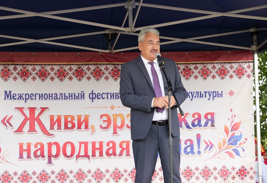 В Алатырском округе состоялся Межрегиональный фестиваль мордовской культуры «Живи, эрзянская народная душа»