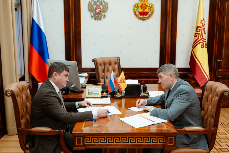 Олег Николаев поручил повысить эффективность госзакупок в Чувашии