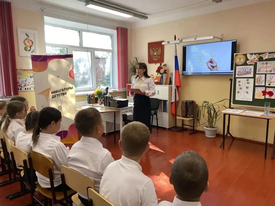 В День солидарности в борьбе с терроризмом в Вурнарской СОШ №2 прошли мероприятия