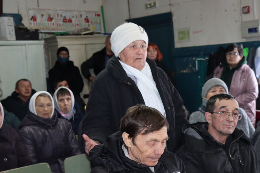 12 февраля прошли встречи с жителями в Малокарачкинском сельском поселении: в д. Емалоки и с. Малое Карачкино