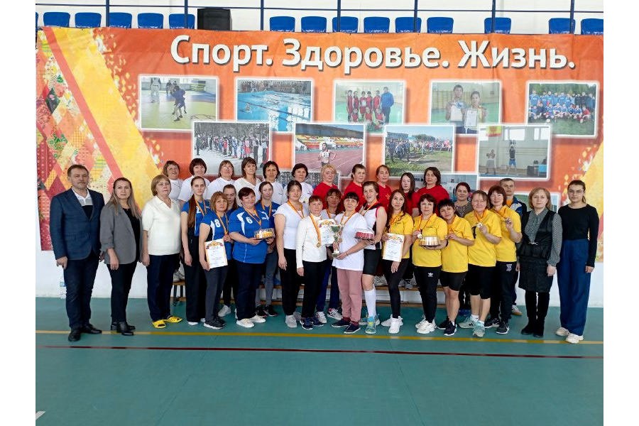 В преддверии Международного женского дня в округе  прошли соревнования по многоборью среди женщин на Кубок главы Янтиковского муниципального округа