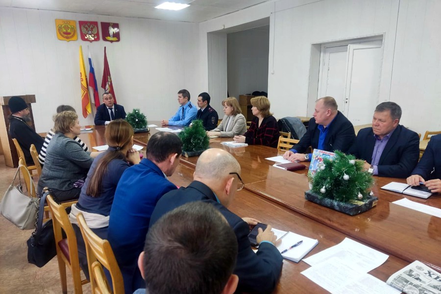 Итоговое заседание Совета по межнациональным и межконфессиональным отношениям в Янтиковском муниципальном округе