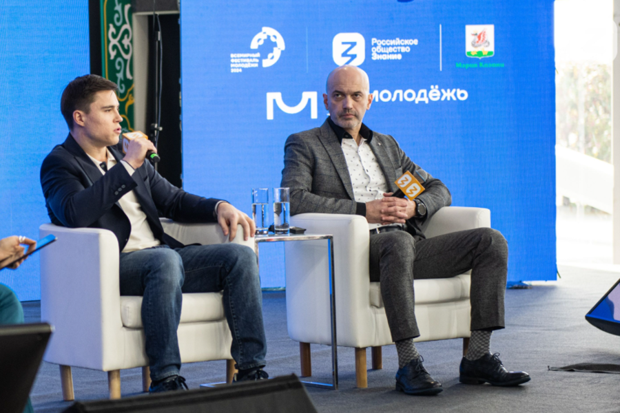 Азат Кадыров рассказал об успехе Игр Будущего участникам марафона Знание.Первые