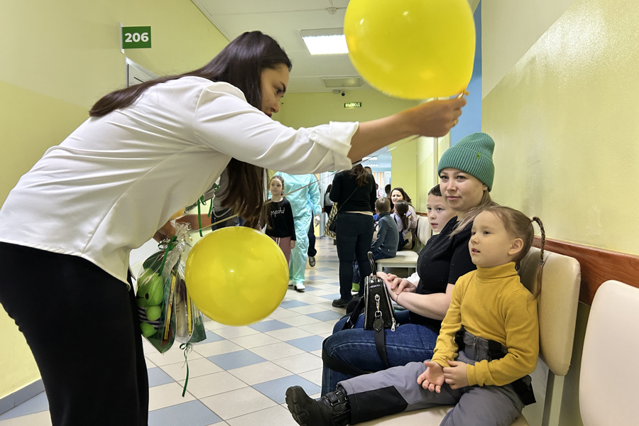 Ежегодная акция «Выздоравливай, малыш» Семейного МФЦ города Чебоксары прошла в детской городской клинической больнице № 2