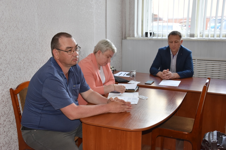 29 мая состоялся приём граждан по личным вопросам под руководством главы администрации Эдуарда Васильева
