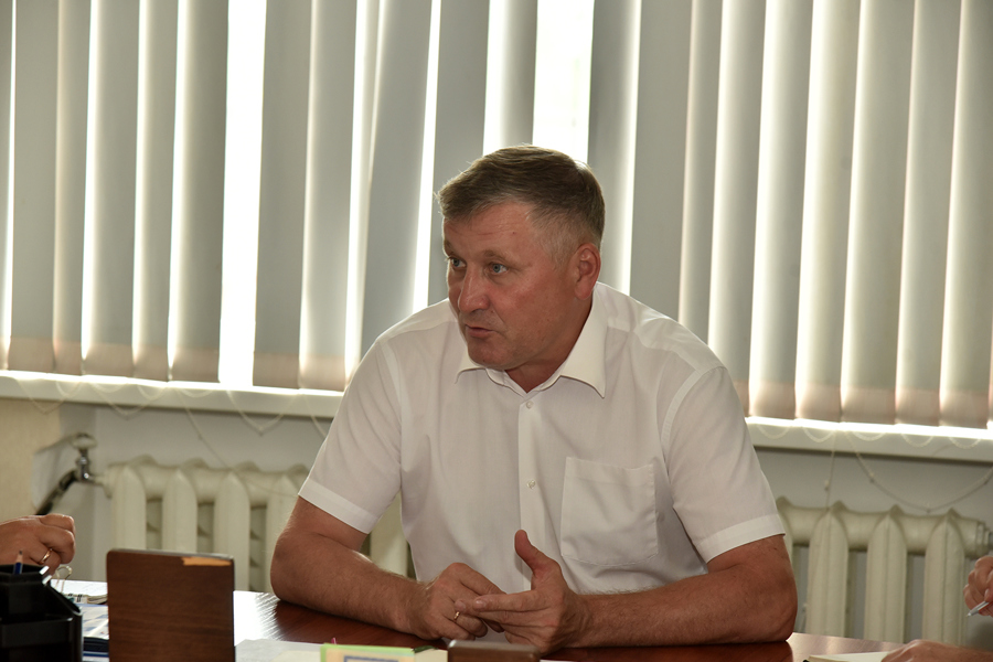 Глава муниципального округа Игорь Семёнов провел очередное еженедельное совещание с руководителями структурных подразделений