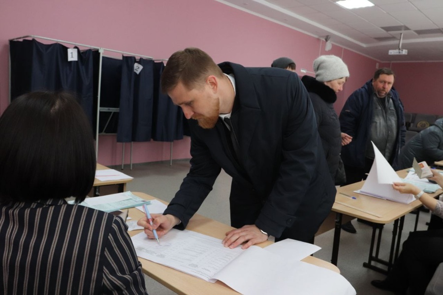 С сегодняшнего дня открыты участки для голосования по выборам Президента Российской Федерации