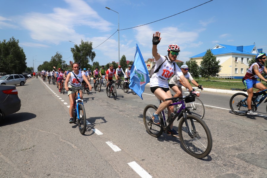 Яльчикский округ встретил участников V любительского профсоюзного велопробега «100 километров - Потому что мы Вместе»