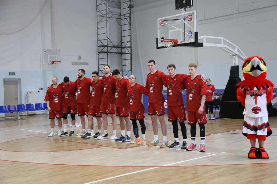 Баскетбольный клуб «Чебоксарские ястребы» провели домашние матчи против «Динамо-МГТУ»