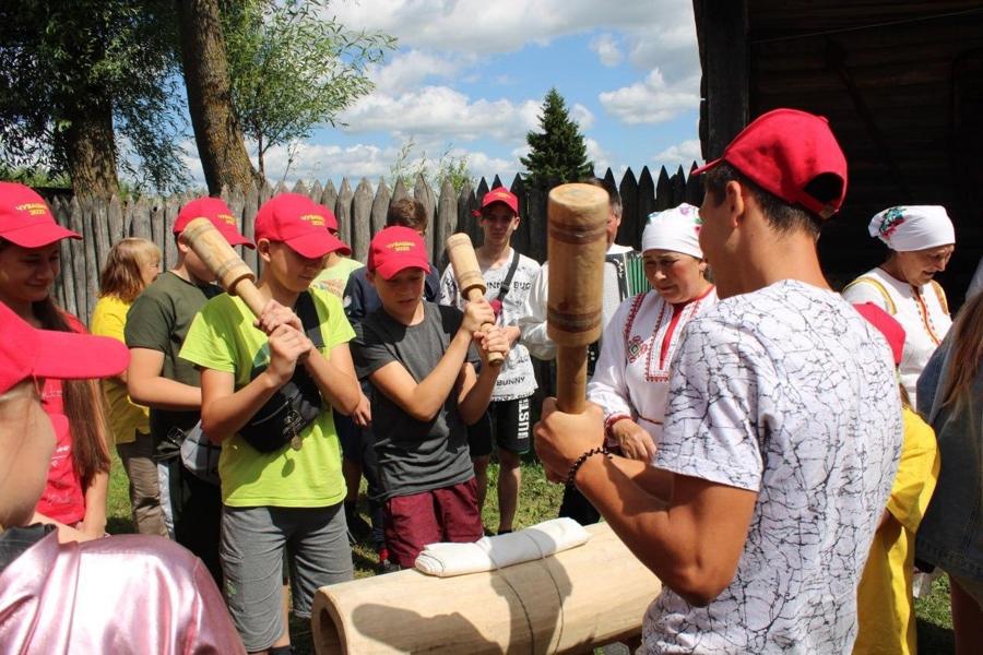 Ядринский муниципальный округ посетили дети из Бердянского района