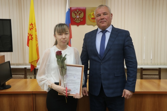 Торжественное вручение свидетельства о предоставлении социальной выплаты на строительство (приобретение) жилья на сельских территориях