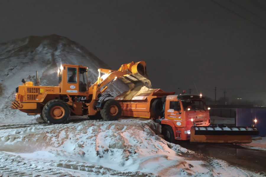В Чебоксарах к утру последствия снегопада устранены на всех дорогах