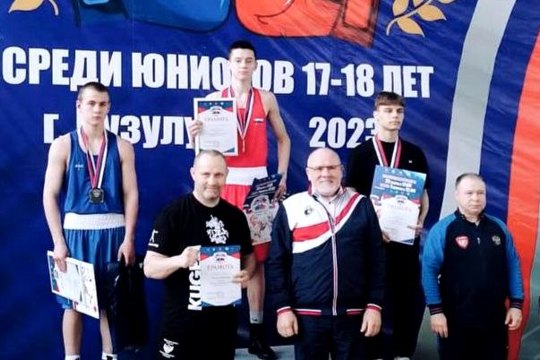 Василий Герасимов выиграл «золото» первенства Поволжья по боксу