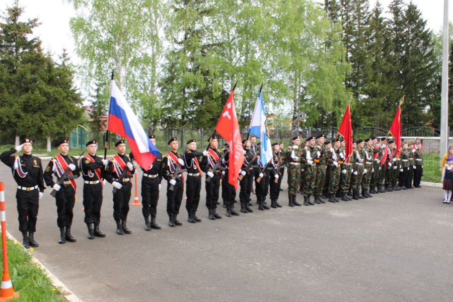 В Красночетайской школе прошел торжественный митинг, посвященный Дню Победы