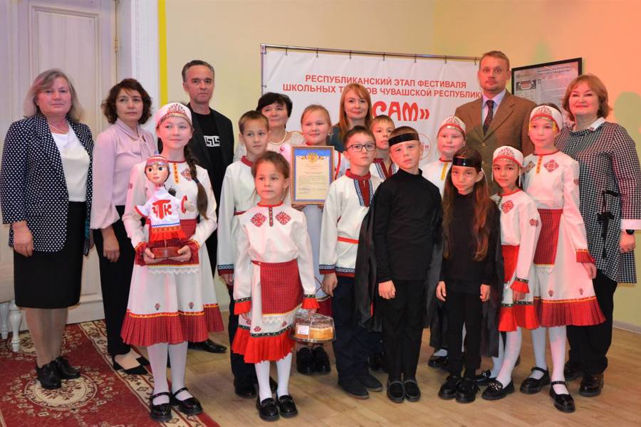 В Чувашском театре кукол состоялись первые выступления участников республиканского этапа фестиваля школьных театров «Асам»