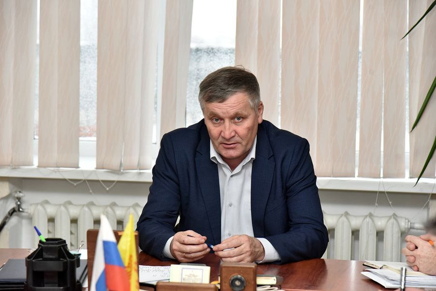 Завершающее в 2023 году совещание главы Ибресинского муниципального округа Игоря Семёнова прошло сегодня в администрации округа