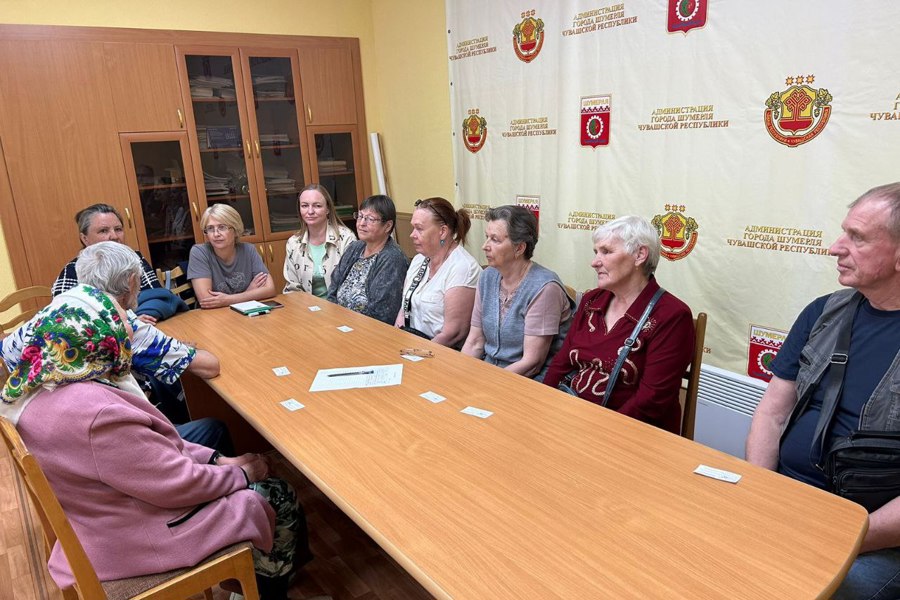 18 мая 2023 года в администрации города Шумерля состоялась очередная встреча опекунов (попечителей), приемных родителей в «Клубе замещающих семей»