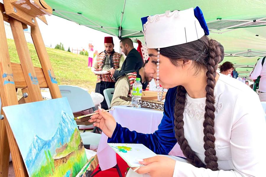 Национально-культурные объединения Чувашии поздравили Чебоксары с Днём рождения