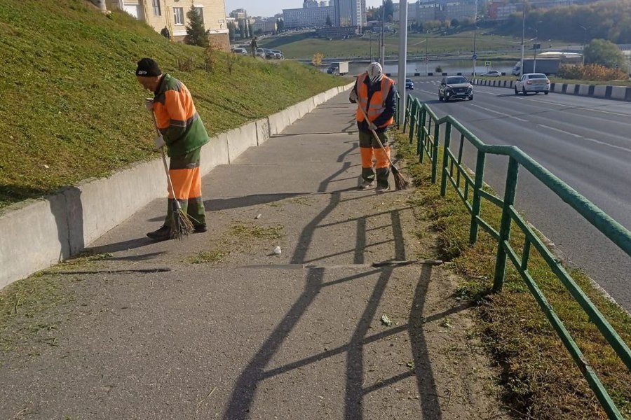 АО «Дорэкс» проводит комплексные работы по текущему содержанию территории города