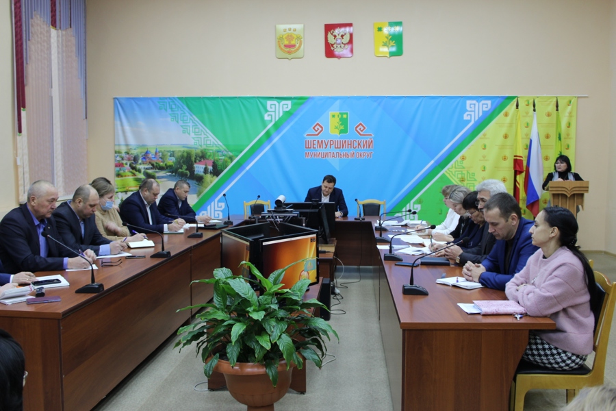 Глава Шемуршинского муниципального округа Сергей Галкин провел еженедельное совещание