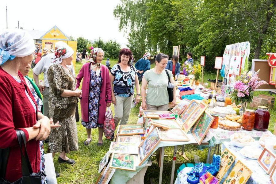 Труженики СХПК им. Ильича одной большой семьей отдохнули на «Акатуе»